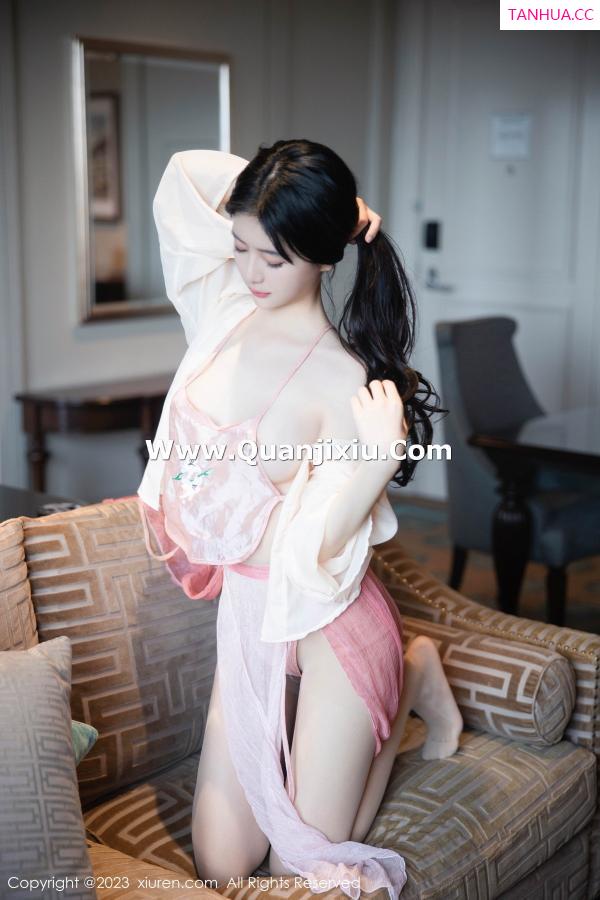   [XiuRen]高清写真图 2023.08.25 No.7290 幼幼 古装美腿第22张图片